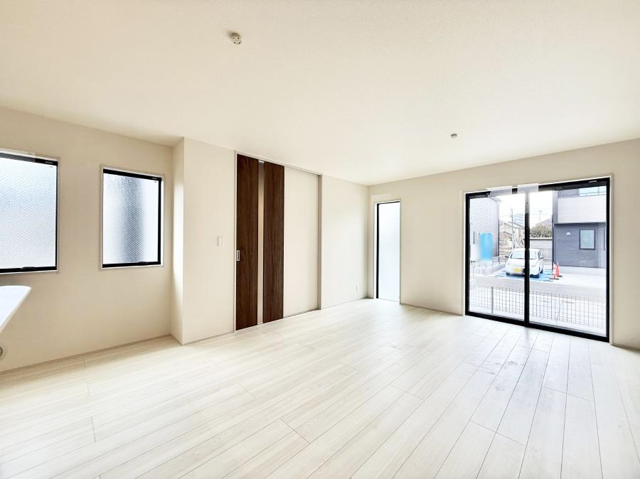 ���̑����� �������Ƒ��̏Ί炪���ӂ��A���났�̋��