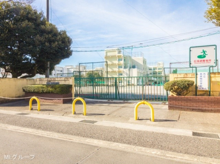 ���ӊ� ���w�Z 700m ��a�s�����ߊԏ��w�Z