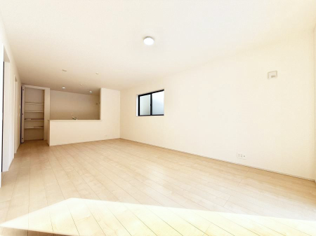 ���r���O ���������났�ƏΊ炪�W�܂�A�S���܂郊�r���O