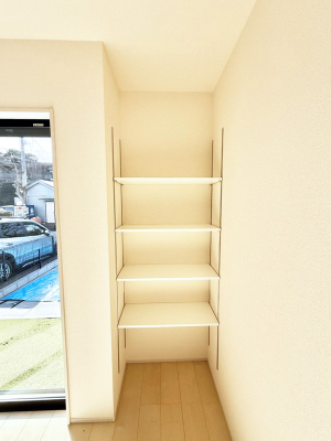 ���[ ����