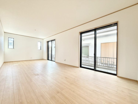 ���r���O ���������R�Ɖ�b�����܂��A�S�n�悢�ЂƂƂ�