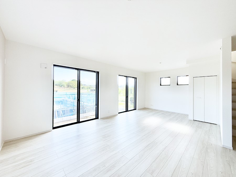 ���̑����� �������Ƒ��̏Ί炪���ӂ��A���났�̋��