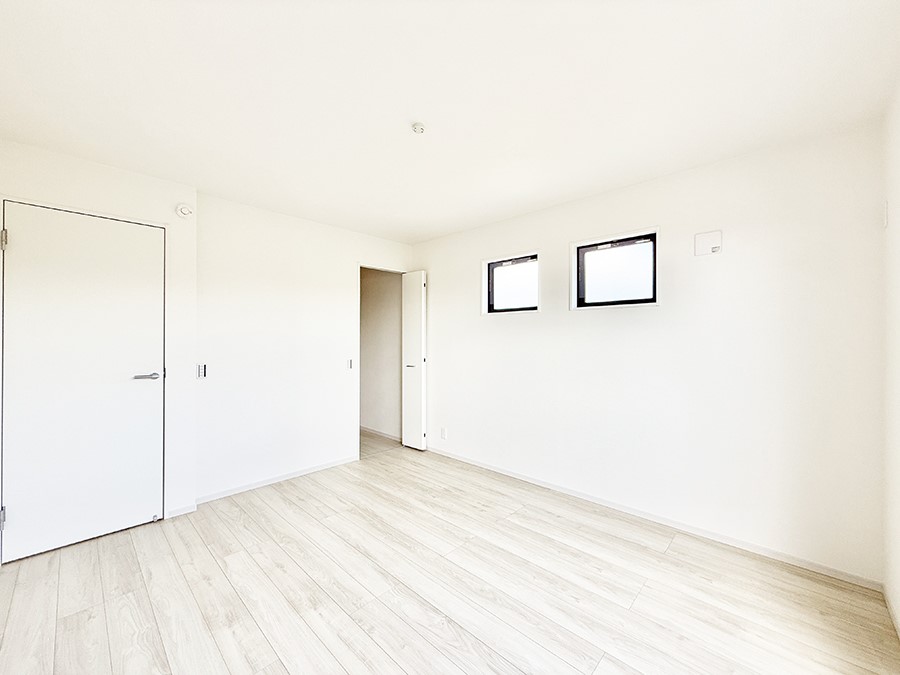 �q������ �������v���C�x�[�g��ԂƂ��ĐÂ��ŗ�������������񋟂��Ă���܂�