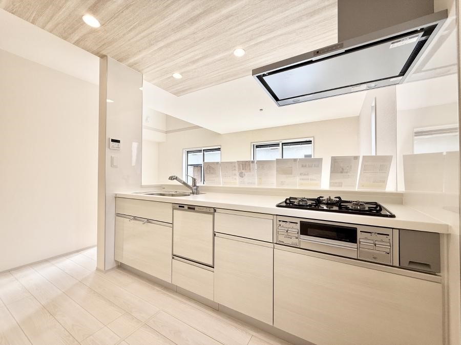 �L�b�`�� �����������������Ɗy�����Ȃ�A���K�ȃL�b�`�����