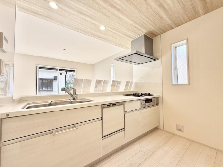 �L�b�`�� �������Ƒ��ƂȂ���A�R�~���j�P�[�V�����̏�