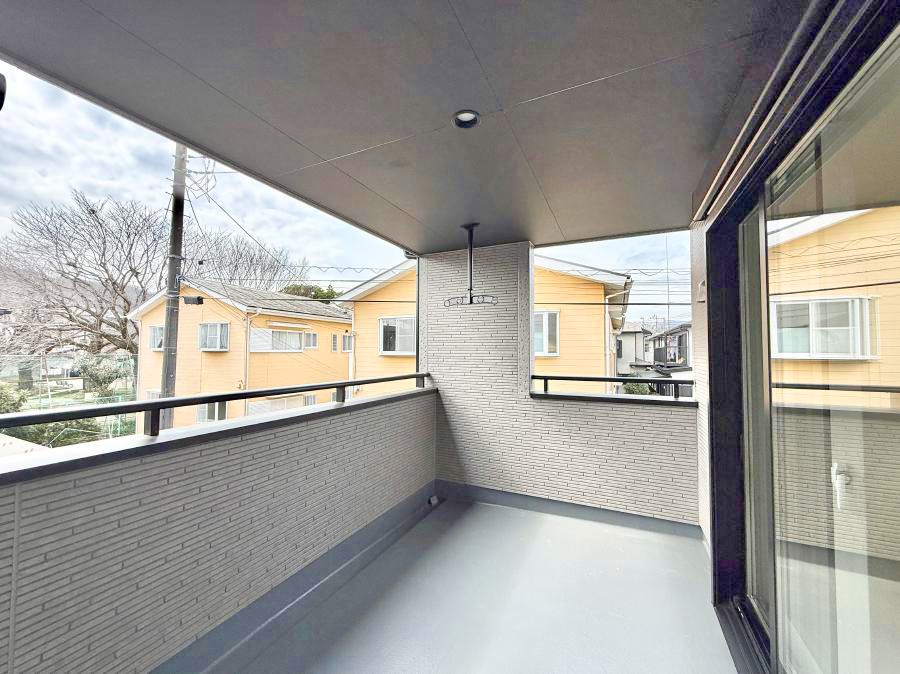 �o���R�j�[ ������ ���R��g�߂Ɋ�����A�J���I�ȃo���R�j�[