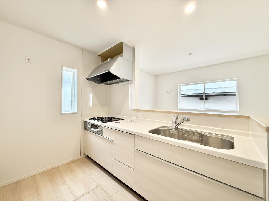 �L�b�`�� ���������y���݂ƐH�ׂ�K����͂���L�b�`��