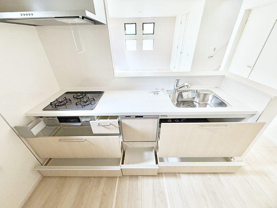 �L�b�`�� �������Ƒ����J��[�߂�A������̂���L�b�`��