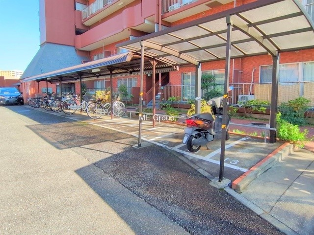 ���̑� �O�ρ�������Ɛ������ꂽ���֏�ŁA���]�Ԃ̕ۊǂ����S�ł�