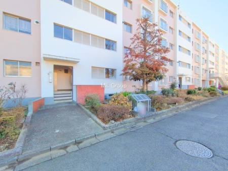 �G���g�����X �O�ρ��������̂���G���g�����X�͉��K�Ȗ����̎n�܂�����o���܂�