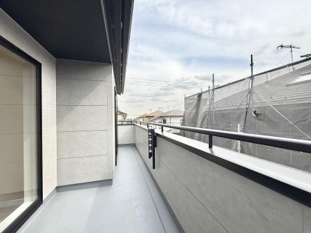 �o���R�j�[ ������ ���R��g�߂Ɋ�����A�J���I�ȃo���R�j�[