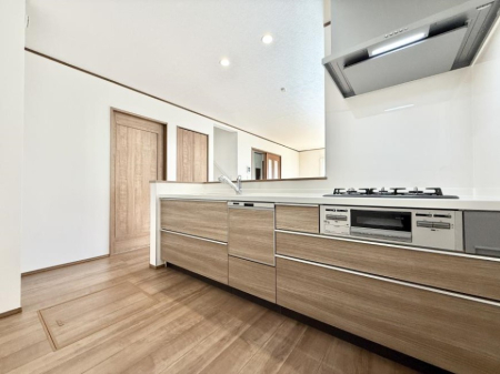 �L�b�`�� �������Ƒ����J��[�߂�A������̂���L�b�`��