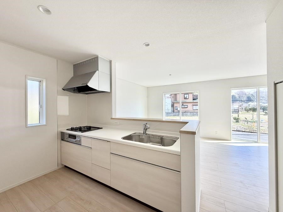 �L�b�`�� ���������y���݂ƐH�ׂ�K����͂���L�b�`��