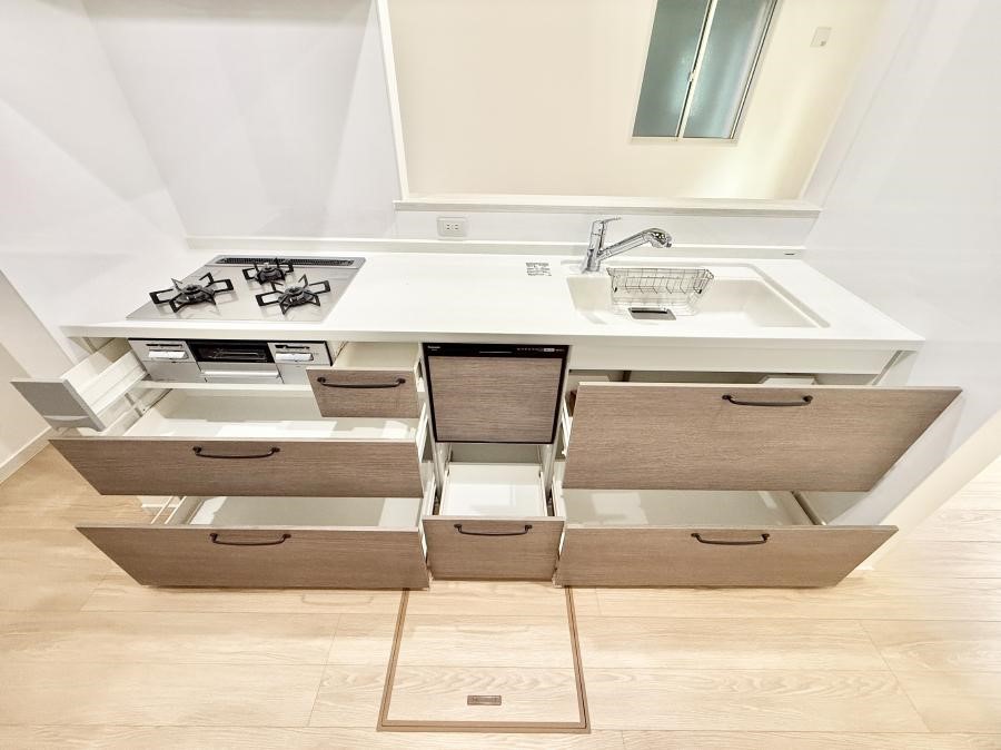 �L�b�`�� �������Ƒ����J��[�߂�A������̂���L�b�`��