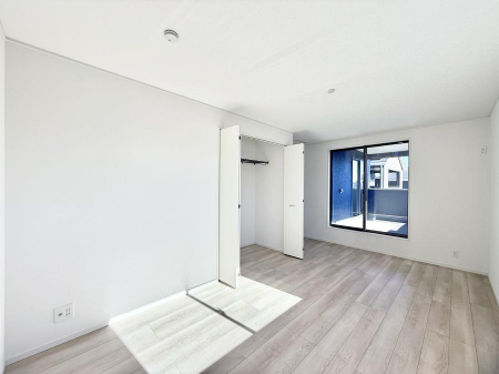 �Q�� ���������̔z�u��ʋC���̗ǂ��݌v�ŕ����̋�C�������炸�A��ɐV�N�ȋ�C������܂�