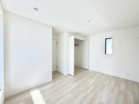 �q������ �������v���C�x�[�g��ԂƂ��ĐÂ��ŗ�������������񋟂��Ă���܂�