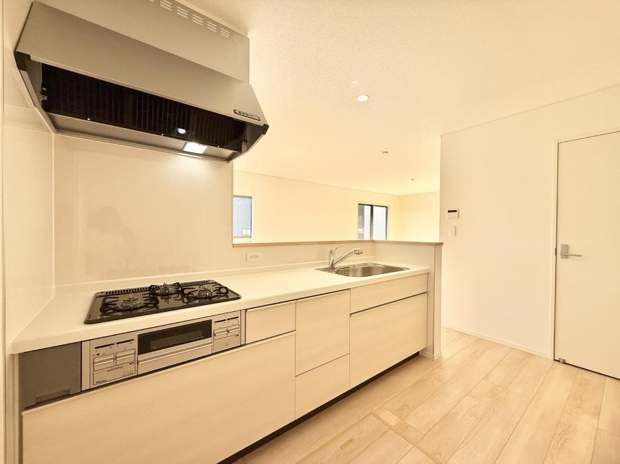 �L�b�`�� �������V���v���Ŕ������S�n�悢���Ԃ𐶂ރL�b�`�����