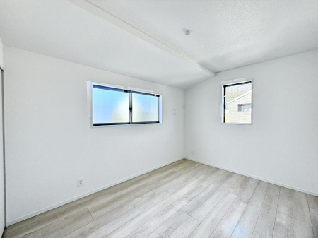 �q������ �������v���C�x�[�g��ԂƂ��ĐÂ��ŗ�������������񋟂��Ă���܂�