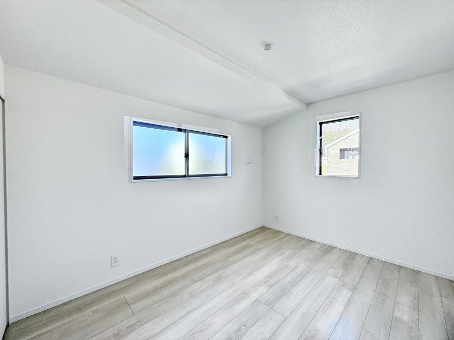 �q������ �������v���C�x�[�g��ԂƂ��ĐÂ��ŗ�������������񋟂��Ă���܂�