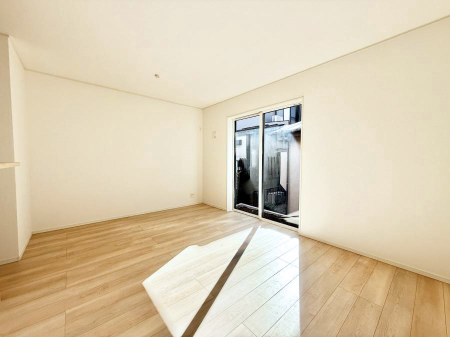 ���r���O ���������R�Ɖ�b�����܂��A�S�n�悢�ЂƂƂ�