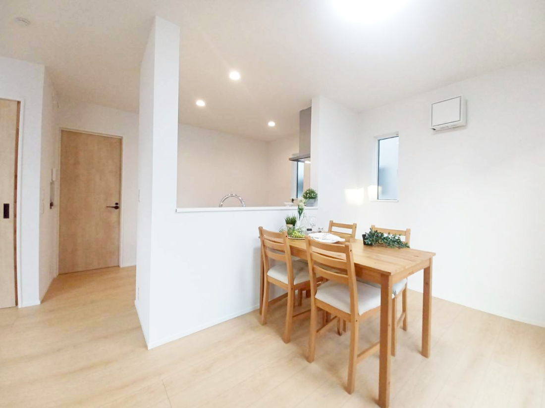 ���r���O ���������났�ƏΊ炪�W�܂�A�S���܂郊�r���O