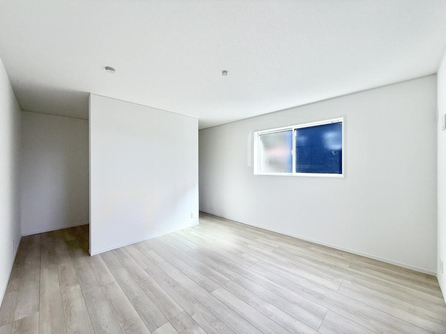 �Q�� ���������̔z�u��ʋC���̗ǂ��݌v�ŕ����̋�C�������炸�A��ɐV�N�ȋ�C������܂�