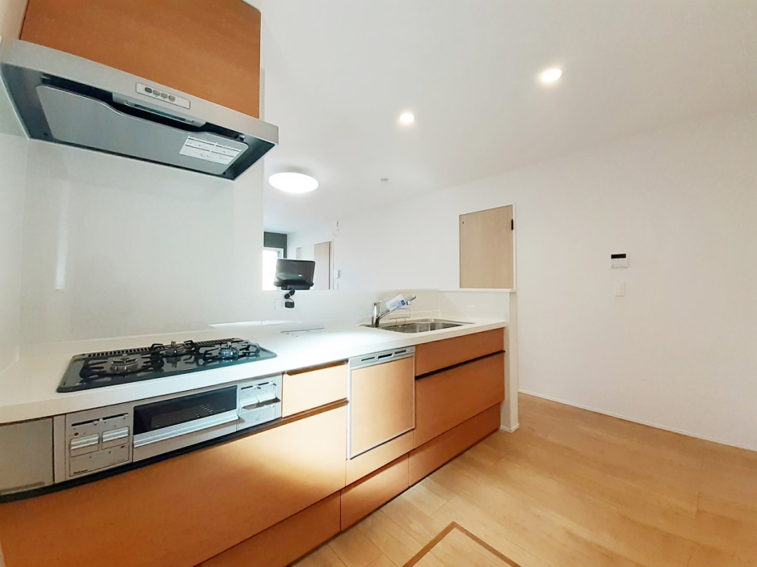 �L�b�`�� �����������������Ɗy�����Ȃ�A���K�ȃL�b�`�����