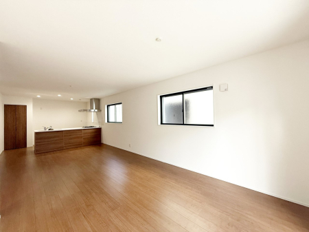 ���r���O ���������났�ƏΊ炪�W�܂�A�S���܂郊�r���O