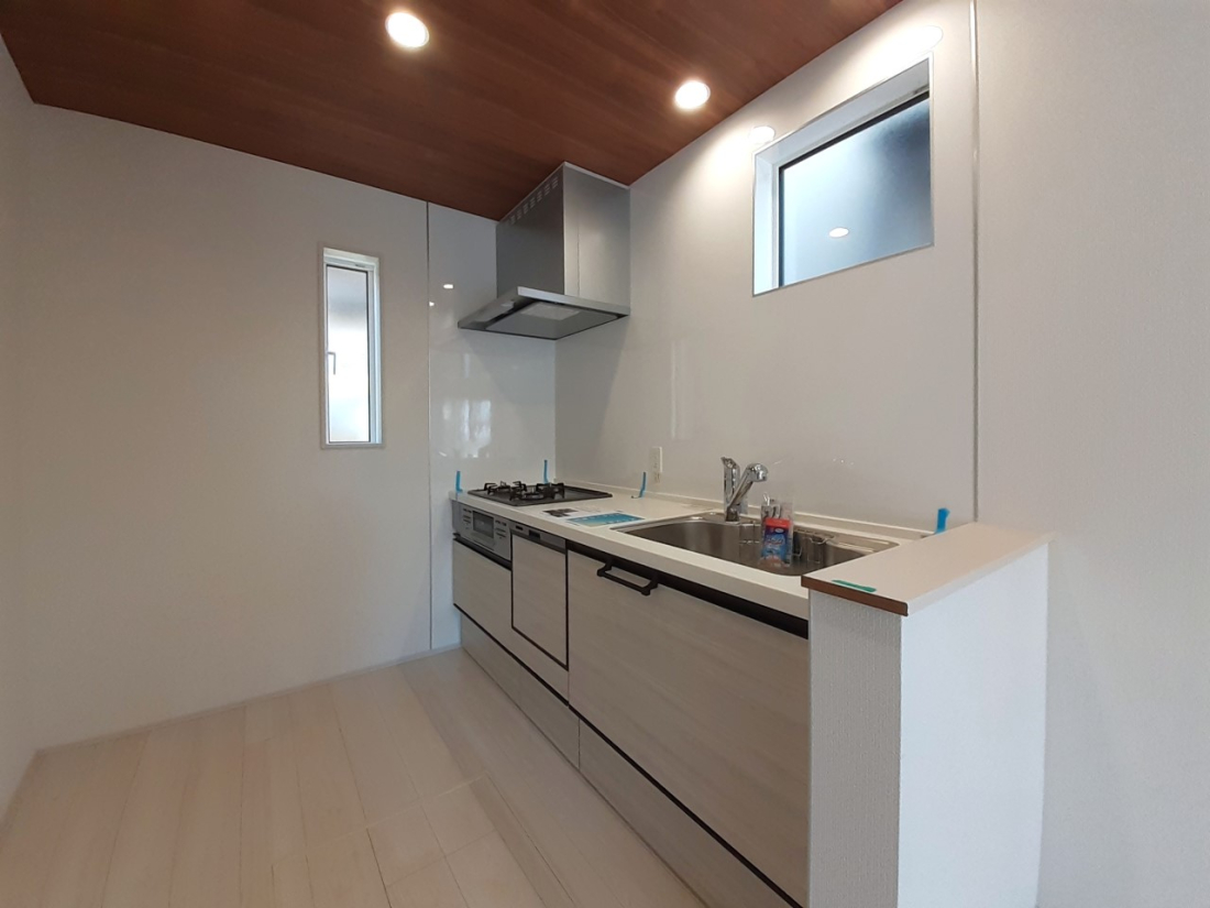 �L�b�`�� �������Ƒ��ƂȂ���A�R�~���j�P�[�V�����̏�