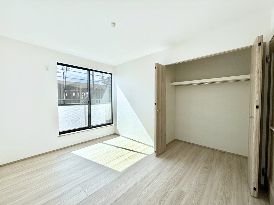 �Q�� ���������̔z�u��ʋC���̗ǂ��݌v�ŕ����̋�C�������炸�A��ɐV�N�ȋ�C������܂�