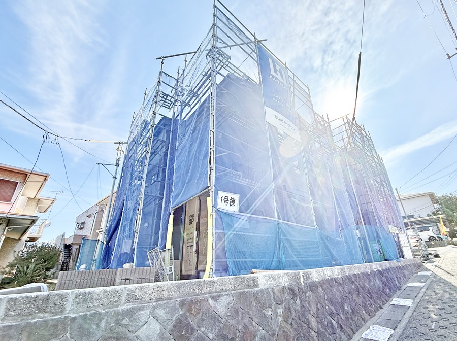 ���n�O�ώʐ^ �O�ρ��V������炵���n�܂�ꏊ�ŁA�Ƒ����J��[�߂�