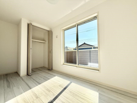 �q������ ����