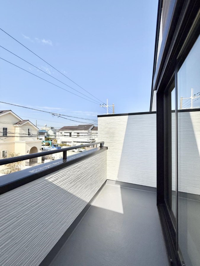 �o���R�j�[ ������ �G�߂̈ڂ낢����������J���I�ȋ�Ԃł�