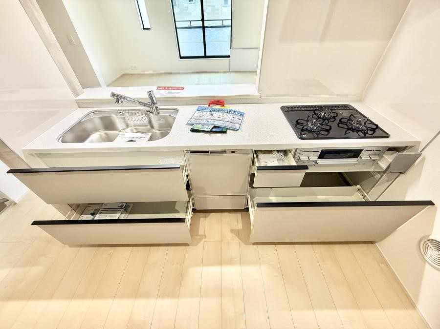 �L�b�`�� �������A�C�f�A�L����A�N���G�C�e�B�u�ȗ������