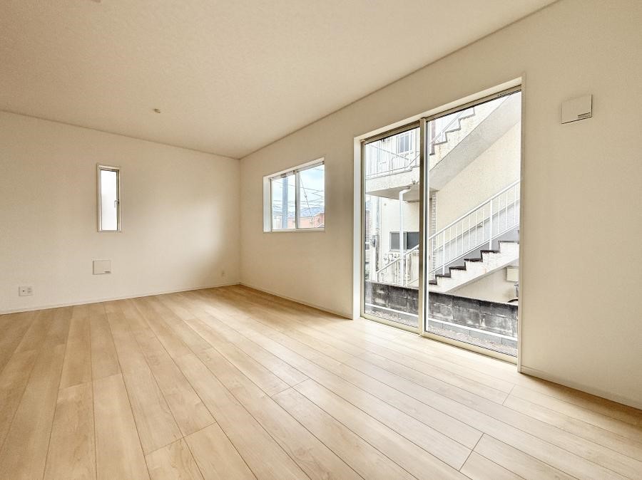 ���r���O �������S���������ꏊ�A�������߂����郊�r���O