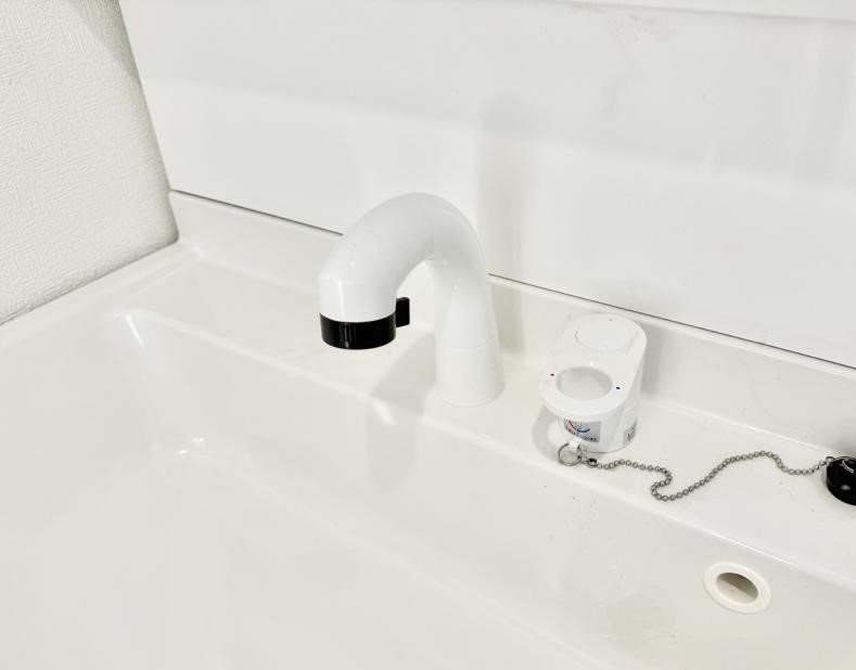 ���̑����� �ݔ����ׂ��������܂Ő􂢂₷���֗��ȃn���h�V�����[�t��