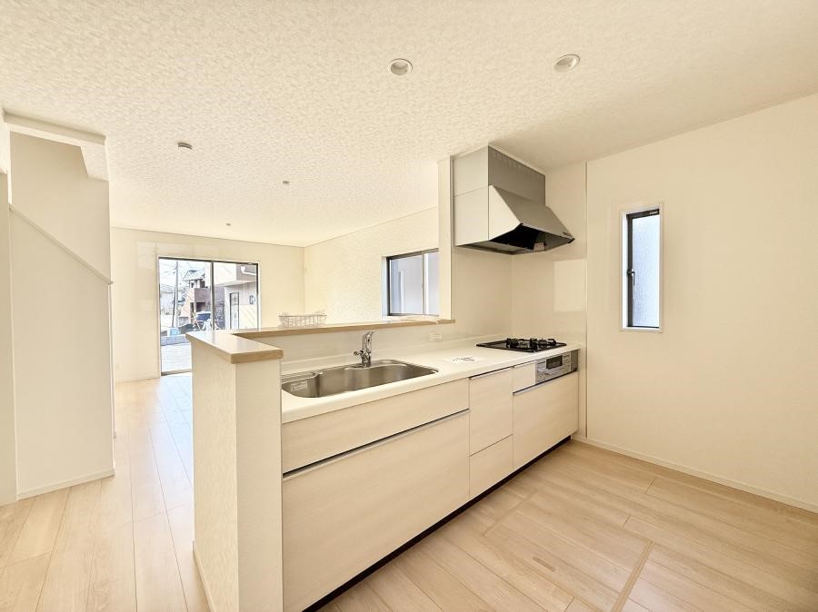 �L�b�`�� �����������������Ɗy�����Ȃ�A���K�ȃL�b�`�����