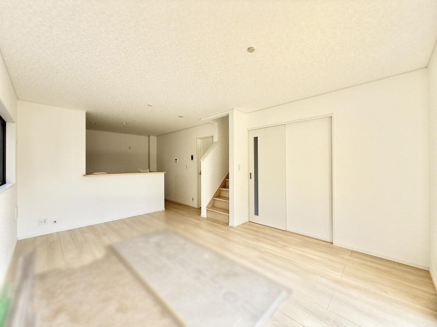 ���r���O ���������R�Ɖ�b�����܂��A�S�n�悢�ЂƂƂ�