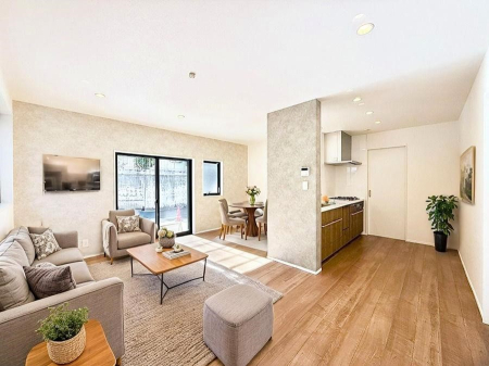 ���r���O ���������났�ƏΊ炪�W�܂�A�S���܂郊�r���O