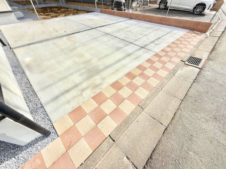  �O�ρ��J�[�X�y�[�X�L