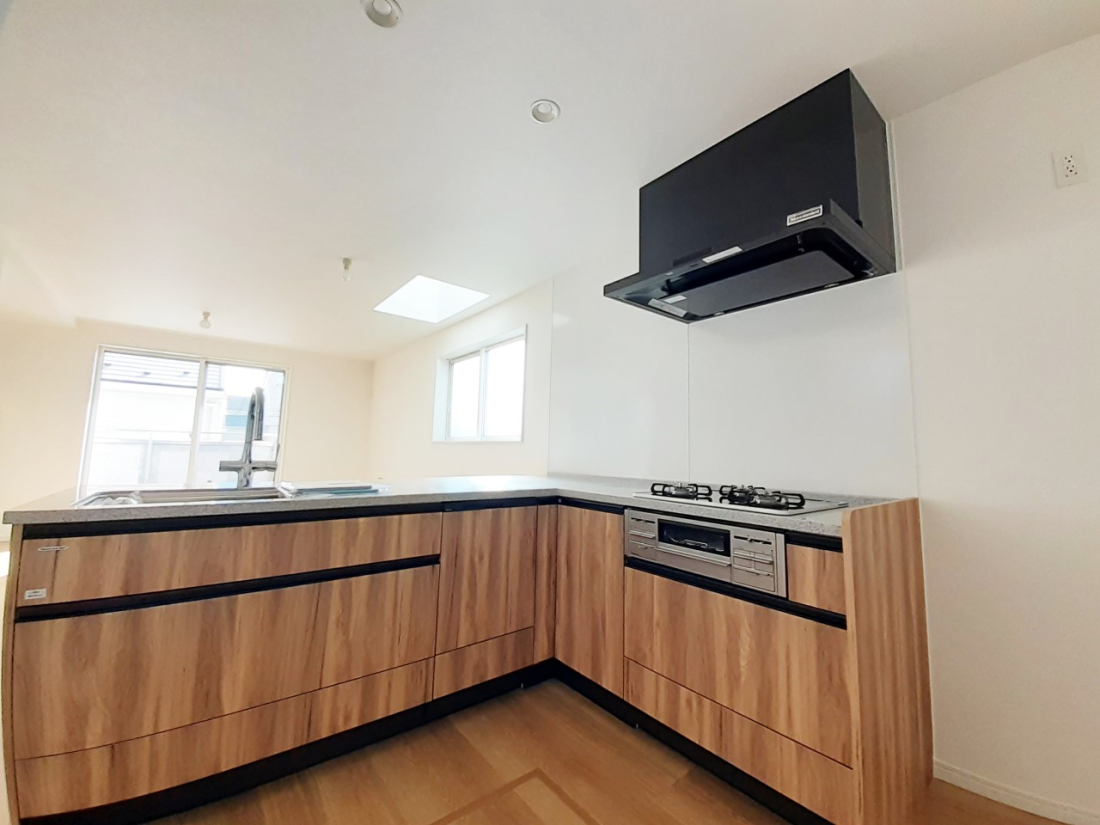 �L�b�`�� �������Ƒ����J��[�߂�A������̂���L�b�`��