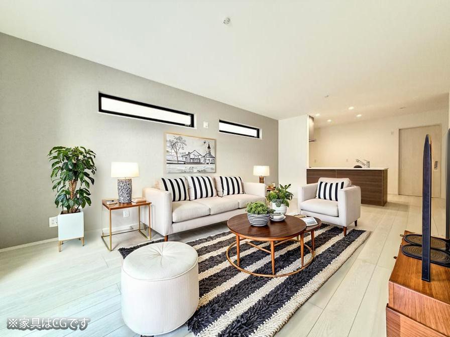 ���r���O ����