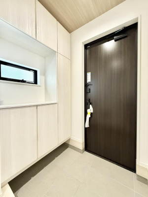 ���� ����