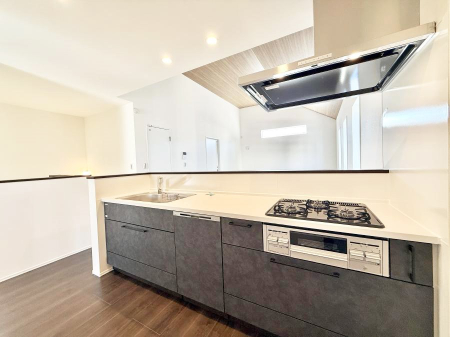 �L�b�`�� �������Ƒ����J��[�߂�A������̂���L�b�`��