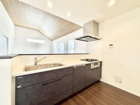 �L�b�`�� ���������y���݂ƐH�ׂ�K����͂���L�b�`��