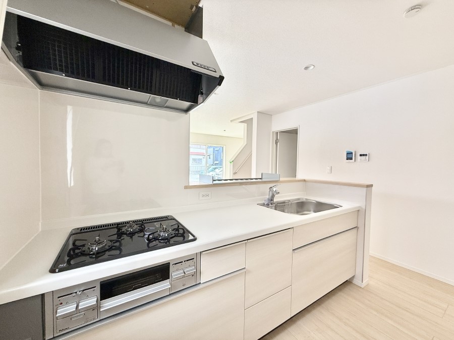 �L�b�`�� �������Ƒ����J��[�߂�A������̂���L�b�`��