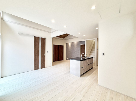 ���r���O �������S���������ꏊ�A�������߂����郊�r���O