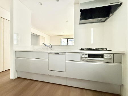 �L�b�`�� �������Ƒ����J��[�߂�A������̂���L�b�`��