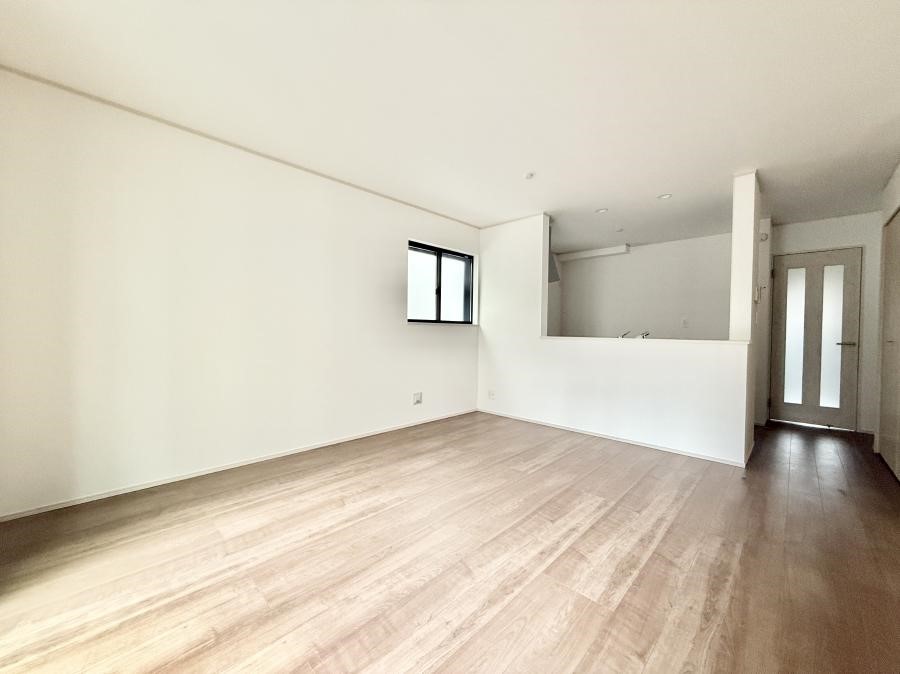 ���r���O ���������R�Ɖ�b�����܂��A�S�n�悢�ЂƂƂ�