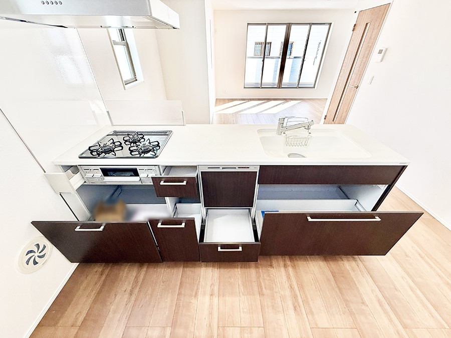 �L�b�`�� �������Ƒ����J��[�߂�A������̂���L�b�`��